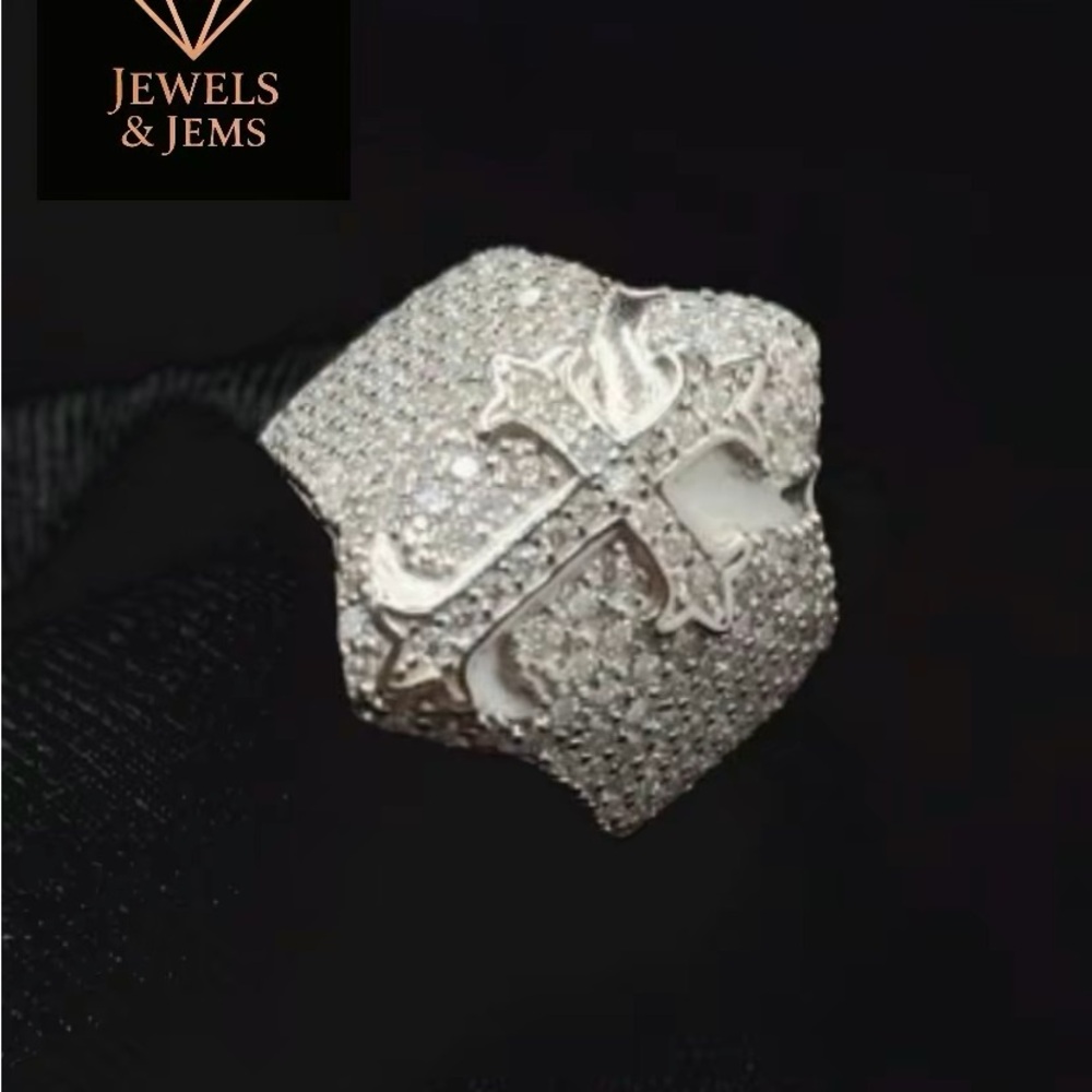 Gold and Silver Cross Rings - Picture 5 of 6